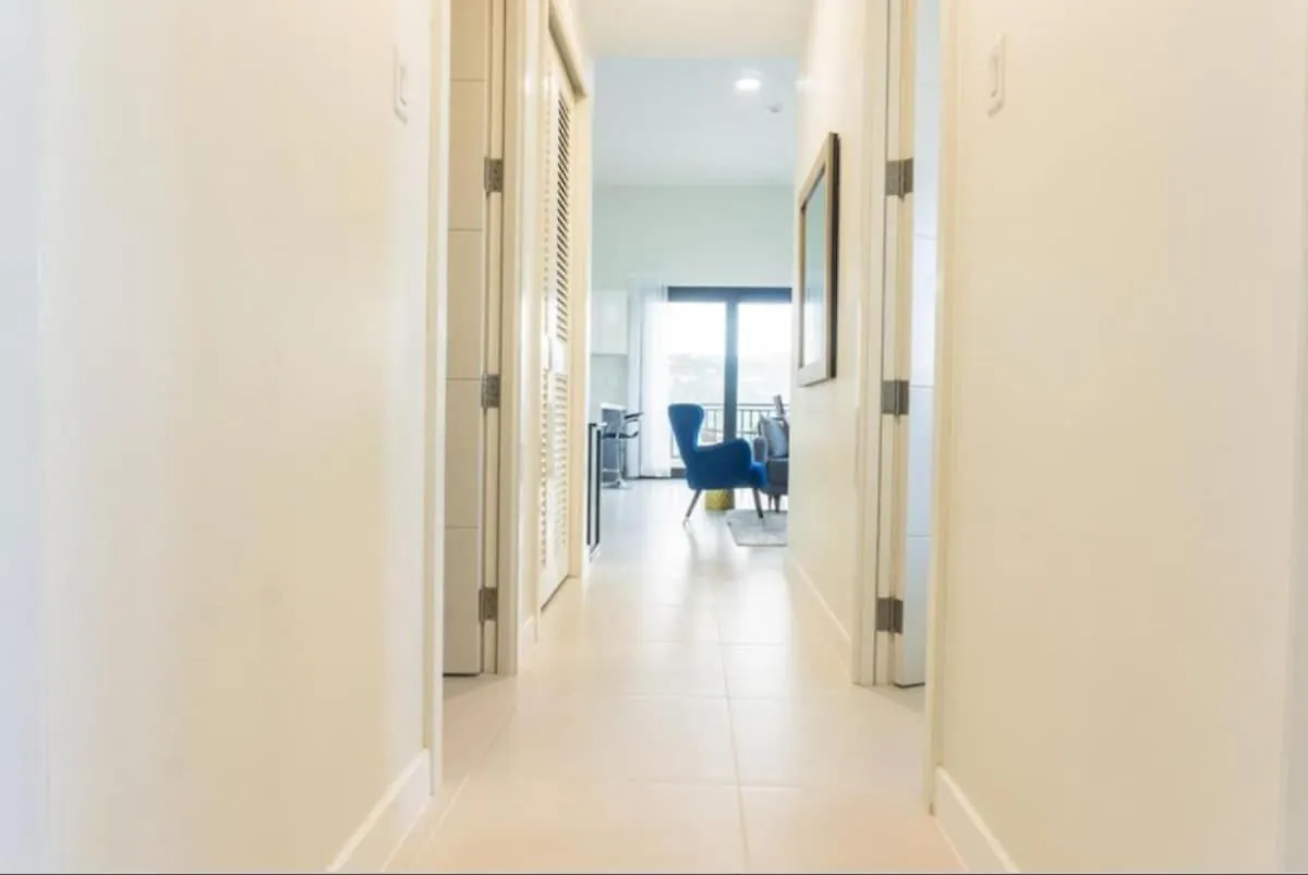 Via Apartment - New Kingston - Fully Ac