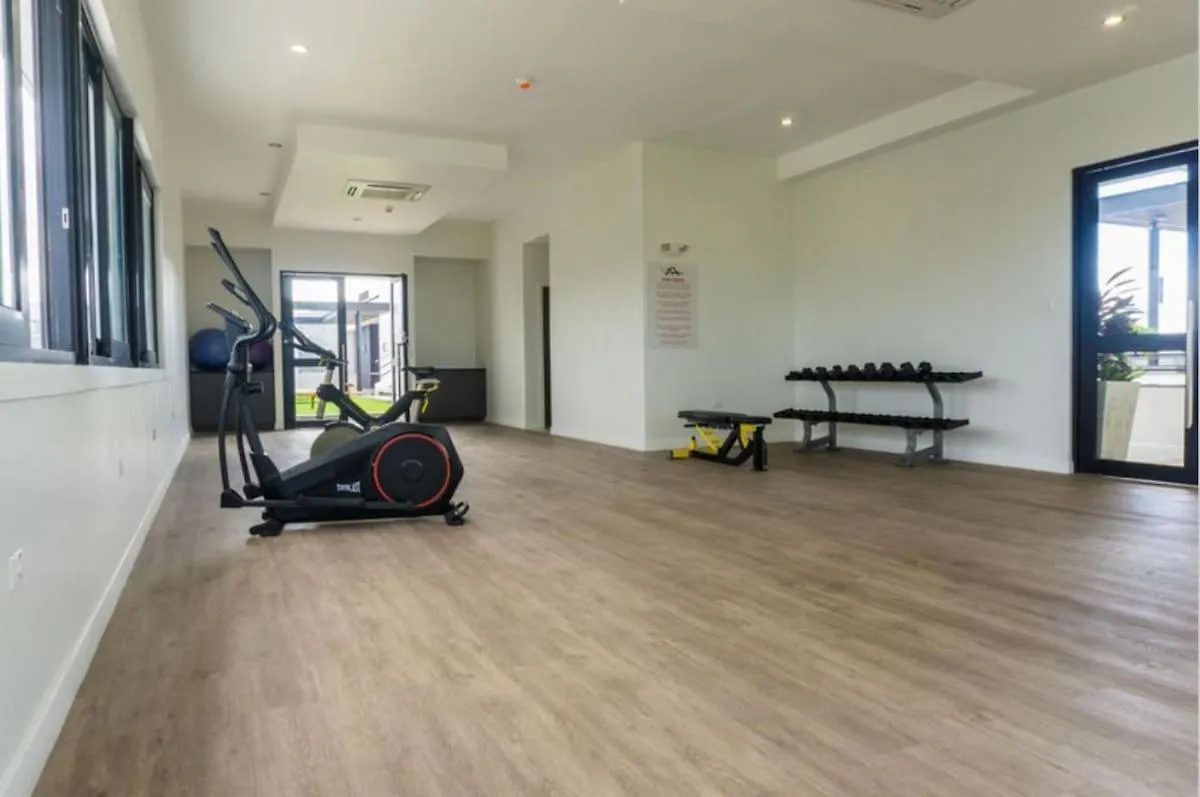 Via Apartment - New Kingston - Fully Ac
