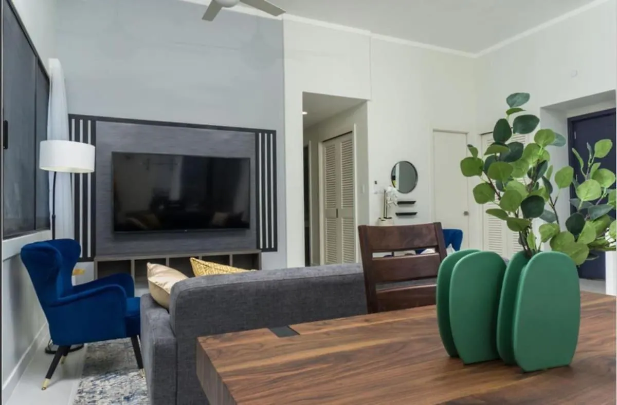 Via Apartment - New Kingston - Fully Ac